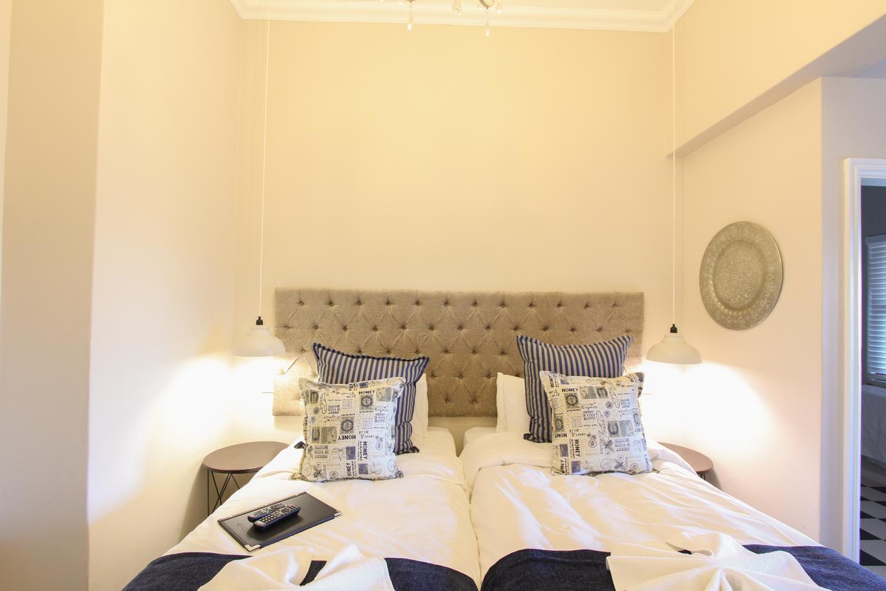 The Nottingham Road Hotel Bagian luar foto