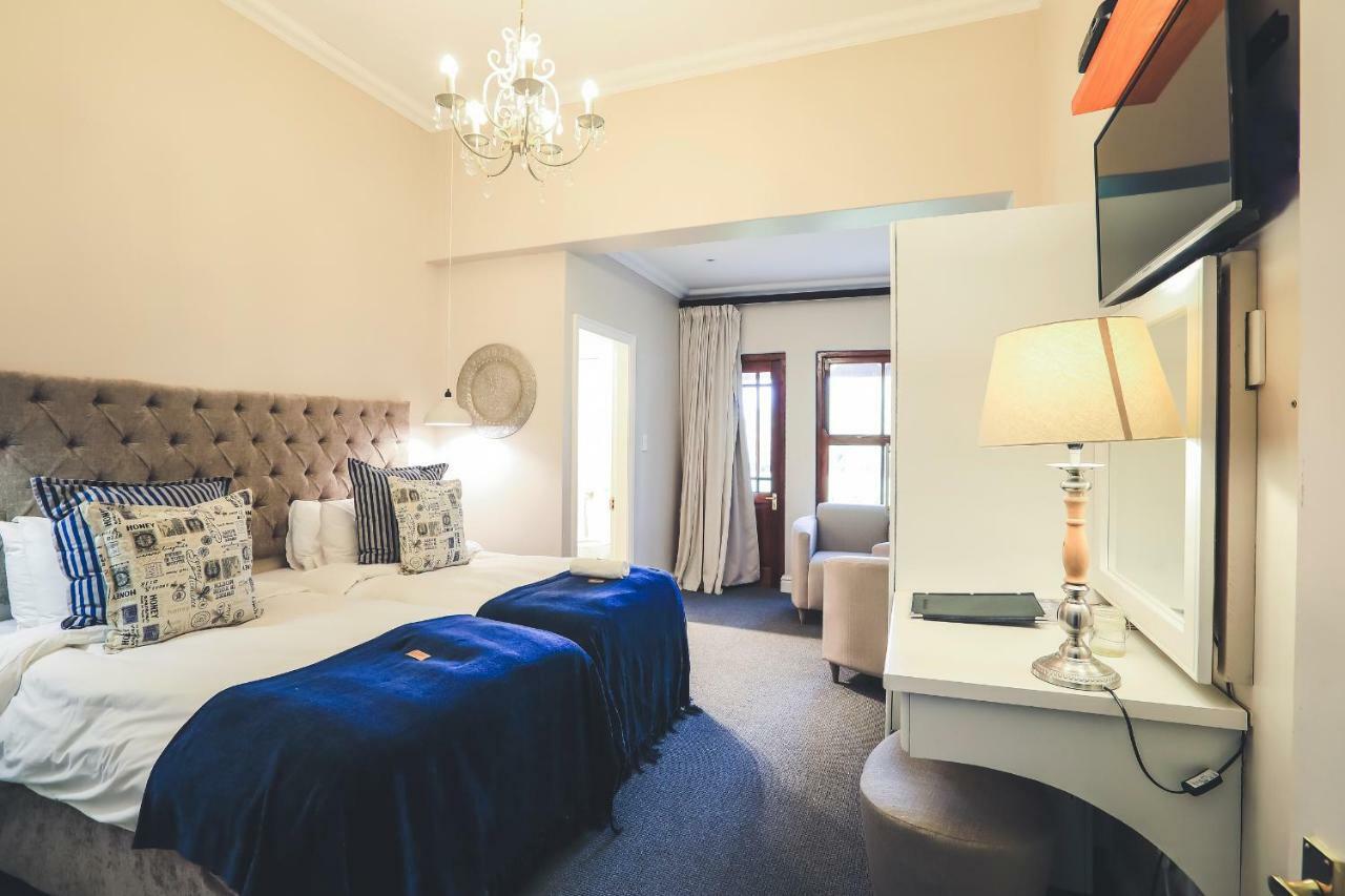 The Nottingham Road Hotel Bagian luar foto